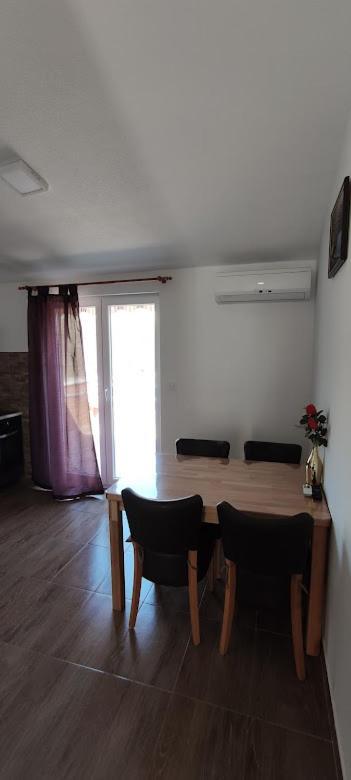 Apartman Darko Рогозница Экстерьер фото